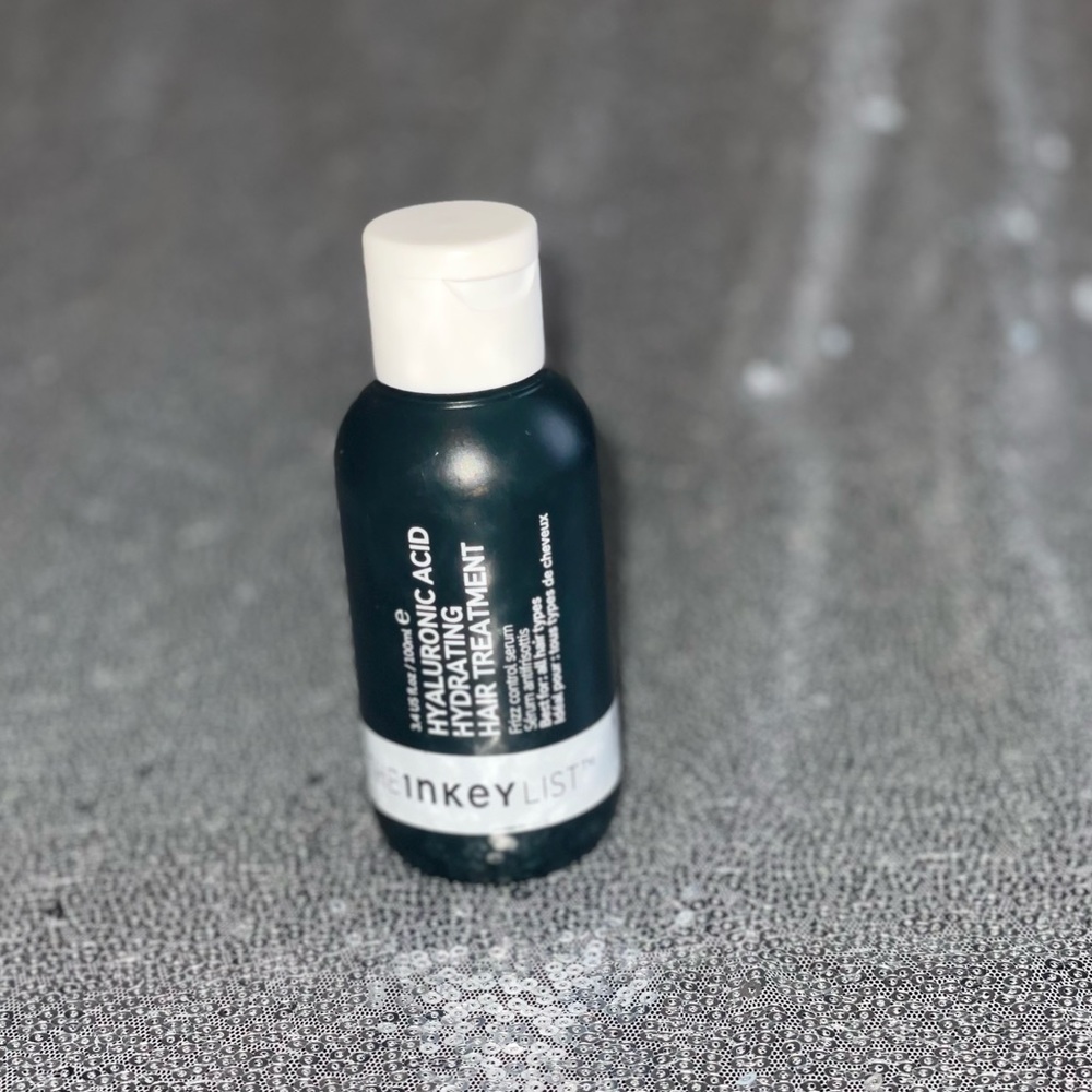 THE INKEY LIST 
Hyaluronic Acid Hydrating Hair Treatment